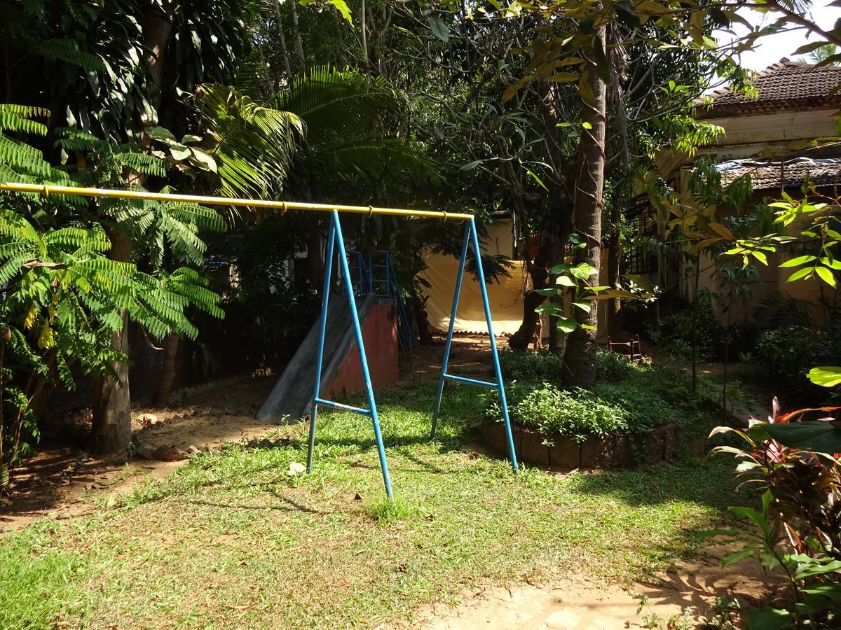 Dona Julia Beach Resort Calangute Exterior foto